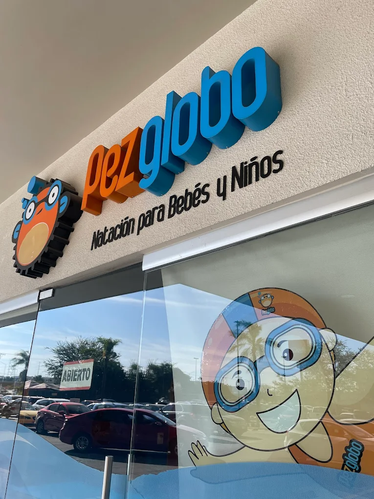 Entrada Pez Globo Natación